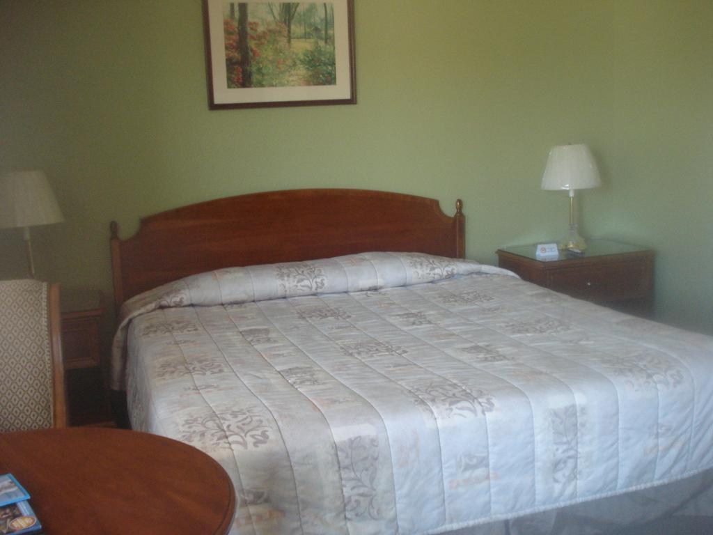 Laguna Lodge Marina Habitación foto